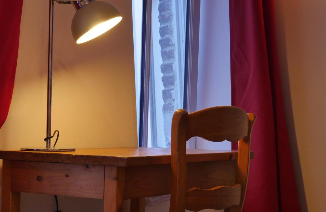 Oparadi "L'Atypique" Maison Historique A Lille, Un Sejour Atypique Dans Un Cadre D'Antan Exterior photo